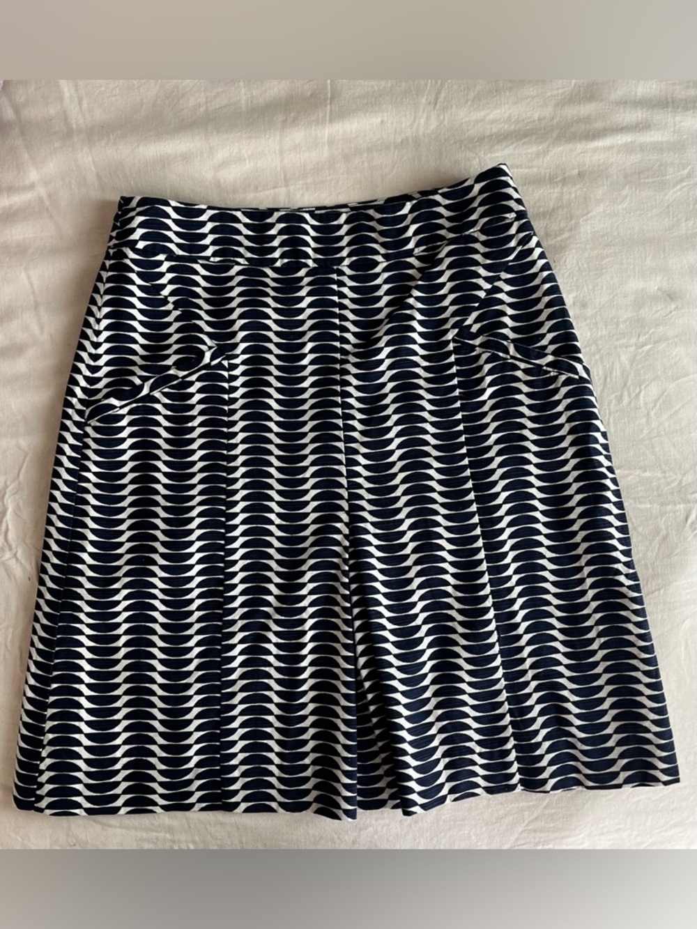 Boden• A-line•Half-Moon Front Pleat Skirt• Sz 2